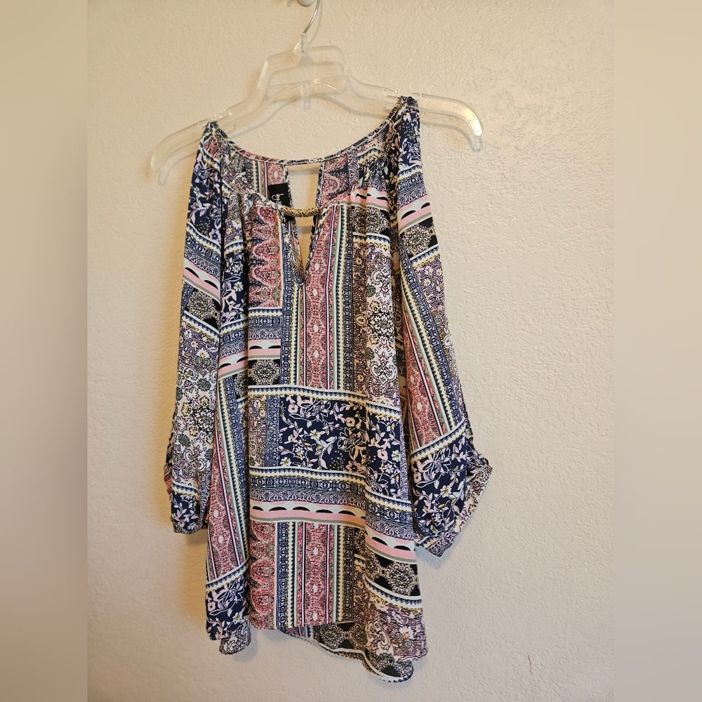 Open shoulder long sleeve blouse